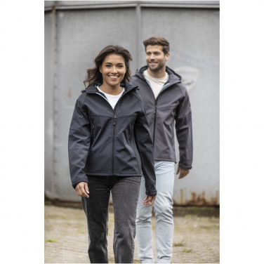 Logotrade Geschäftsgeschenke das Foto: Coltan Softshelljacke aus recyceltem Material für Damen