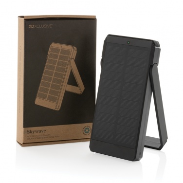 Logotrade Logogeschenke das Foto: Skywave 10000mAh Solarpowerbank aus RCS recycelt. Kunststoff