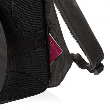 Logotrade Firmengeschenke das Foto: Swiss Peak 15,6" Anti-Diebstahl Laptop-Rucksack