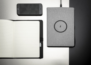 Logotrade Werbeartikel das Foto: Air 5W Wireless Charging nachfüllbares Journal-Cover A5