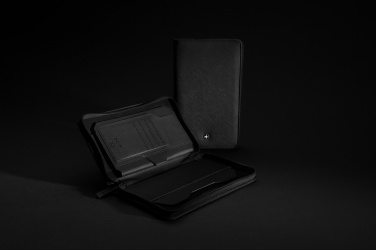 Logotrade Logogeschenke das Foto: Swiss Peak Heritage RCS rPU RFID Travel Wallet