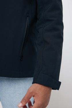 Logotrade Werbeartikel das Foto: Iqoniq Makalu Herren Softshelljacke aus recyceltem Polyester