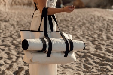 Logotrade Firmengeschenke das Foto: VINGA Volonne AWARE™ Strandtasche aus recyceltem Canvas