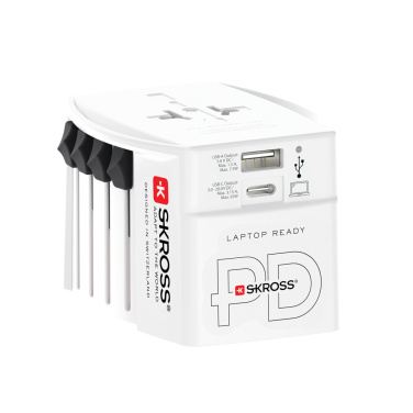 Logotrade Logogeschenke das Foto: SKROSS World Travel Adapter MUV 65W PD mit USB-C-Kabel