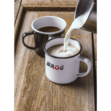 Logotrade Logogeschenke das Foto: Retro Emaille Tasse 350 ml