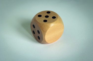 Logotrade Werbeartikel das Foto: Spielwürfel Schima-Holz Ø 5cm