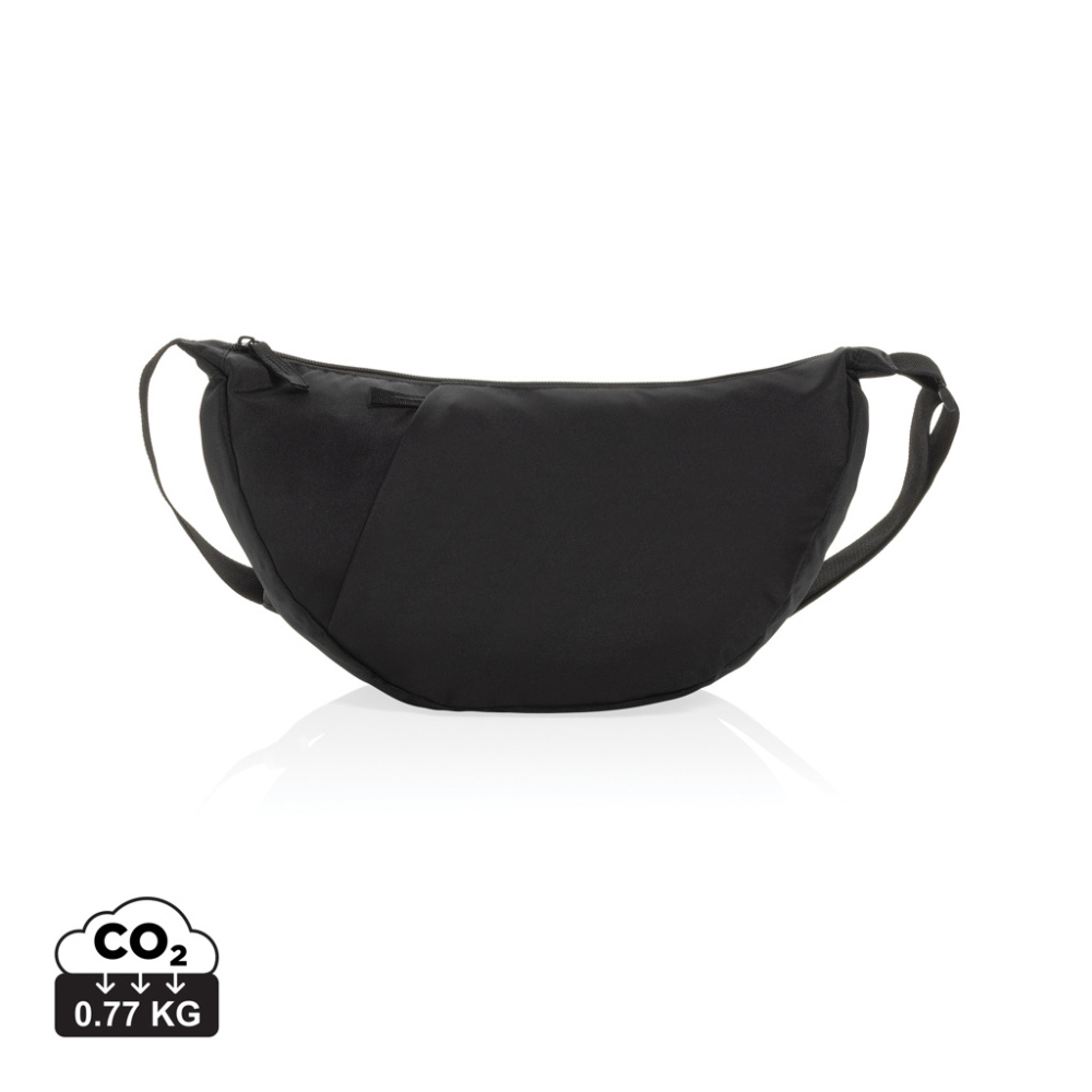 Logotrade Geschäftsgeschenke das Foto: Crescent XL AWARE™ RPET Half-Moon Sling Tasche
