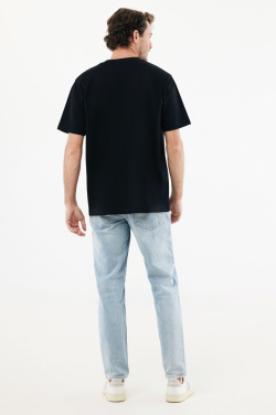 Logotrade Werbeartikel das Foto: IQONIQ Nikko Heavyweight T-Shirt aus recycelter Baumwolle