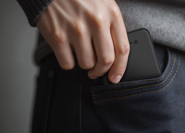 Logotrade Geschäftsgeschenke das Foto: Urban Vitamin Pomona 5000mAh Qi2.2 25W magnetische Powerbank