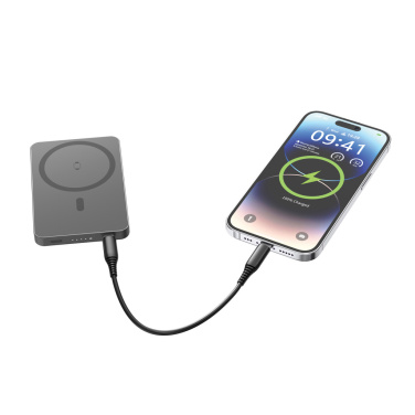 Logotrade Firmengeschenke das Foto: Urban Vitamin Marin 5.000mAh magnet. 15W Wireless Powerbank
