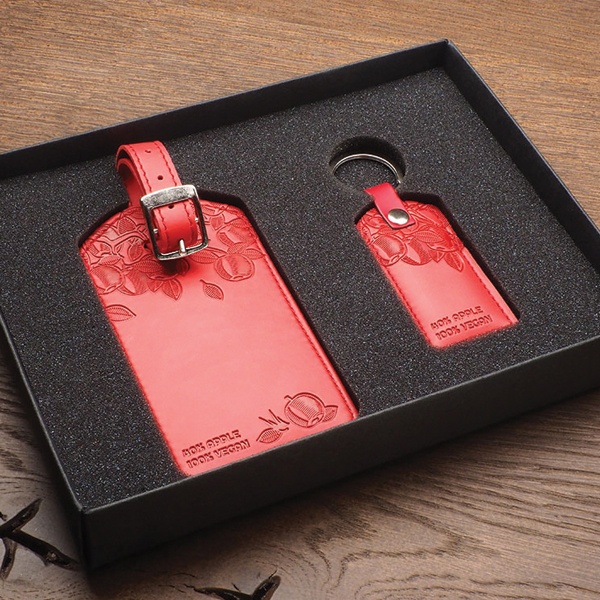 Logo trade corporate gifts picture of: Vegan leather gift set, luggage tag and key chain, red