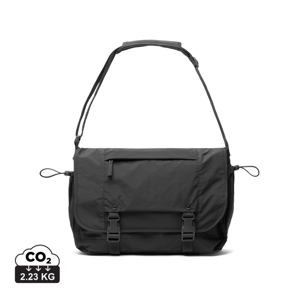 Logotrade promotional gift picture of: KENTO URBAN RCS recycled nylon 15.6 inch Messenger