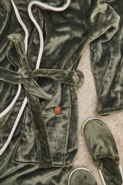 Logotrade reklaamkingituse foto: VINGA Louis luksuslik plüüsist hommikumantel, suurus S-M