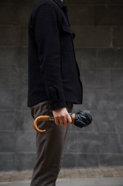 Logo trade ärikingid foto: VINGA Bosler AWARE™ 21-tolline kokkupandav vihmavari