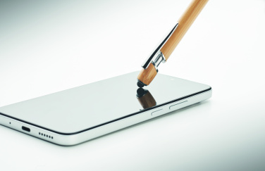 Logotrade firmakingituse foto: RENN bambusest pastapliiats