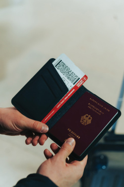 Logotrade ärikingituse foto: Trackmate passihoidja