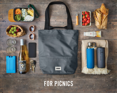 Logo trade reklaamkingitused foto: Black+Blum 16L isoleeritud kandekott/jahutuskott