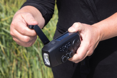 Logo trade reklaamkingi pilt: RescueWave RCS taaskasutatud plastist hädaabiraadio