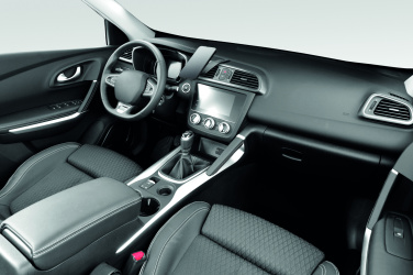 Logo trade ärikingid foto: 15W magnetiline autolaadija FLECAR