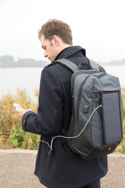 Logotrade mainoslahja tuotekuva: Firmakingitus: Swiss Peak eclipse solar backpack, black