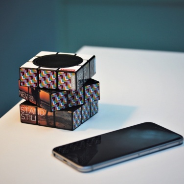 Logotrade liikelahja tuotekuva: Rubik’s® bluetooth-kaiutin