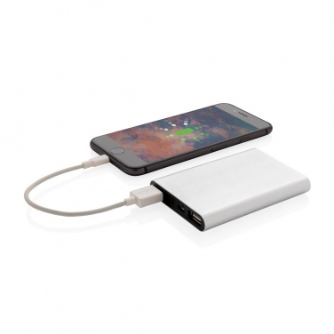 Logotrade mainoslahja tuotekuva: Meene: Aluminium 5.000 mAh pocket powerbank, silver