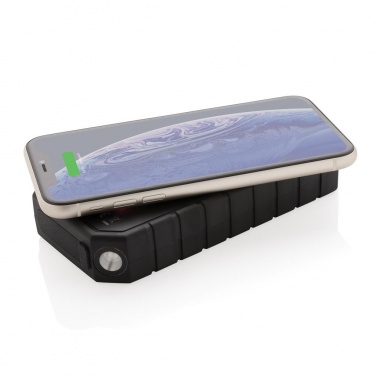 Logotrade liikelahja tuotekuva: Firmakingitus: 10.000 mAh Solar Powerbank with 10W Wireless Charging, black