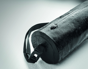 Logotrade logo dāvanas foto: Sporta sausā soma no 300D RPET materiāla