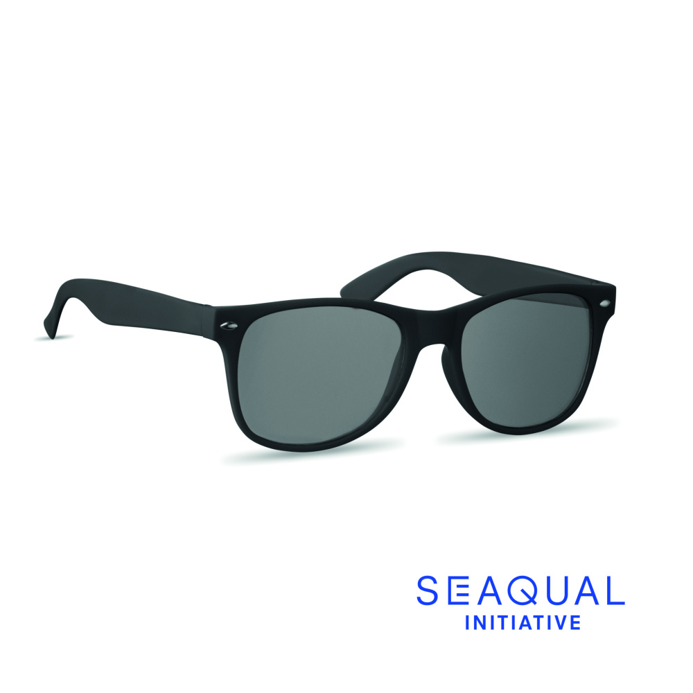 Logotrade biznesa dāvanas foto: SEAQUAL® saulesbrilles