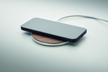 Логотрейд pекламные подарки картинка: Wireless charger 15W