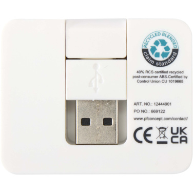 Лого трейд бизнес-подарки фото: Gaia 4-портовый USB-концентратор с выходом USB-A и Type-C и двойным входом — изготовлен из переработанного пластика