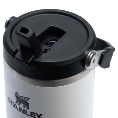 Логотрейд pекламные подарки картинка: Stanley IceFlow™ 2.0 890 мл Изолированный стаканчик из нержавеющей стали с откидной соломинкой
