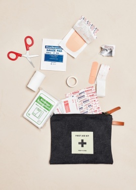 Logotrade kampanjprodukter bild: VINGA Asado first aid kit