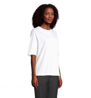 Logotrade reklamprodukter bild: BOXY WOMEN OVERSIZE T-SHIRT