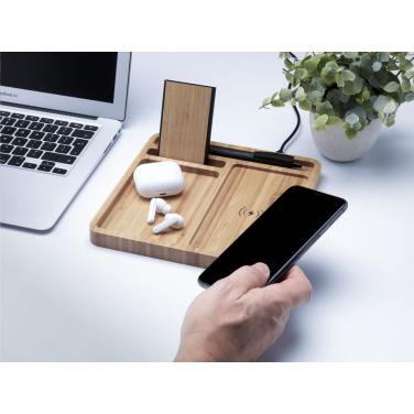 Logotrade reklamprodukter bild: Bamboo Organizer laddare