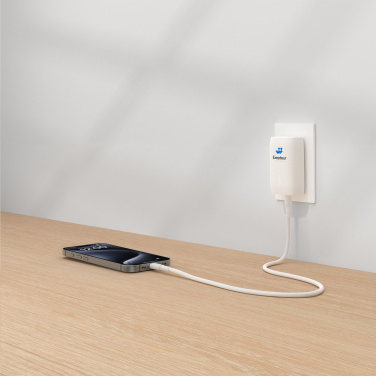 Logotrade kampanjprodukter bild: Belkin BoostCharge 3-portars väggladdare