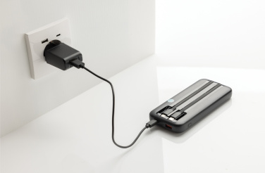 Logotrade profilprodukter bild: Turbopack RCS plast powerbank 10.000 integrerade kablar