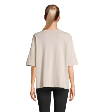 Logotrade profilreklam bild: BOXY WOMEN OVERSIZE T-SHIRT