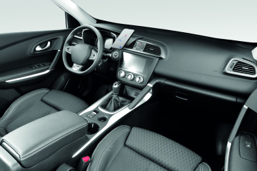 Logotrade presentreklam bild: 15W magnetisk mobil laddare