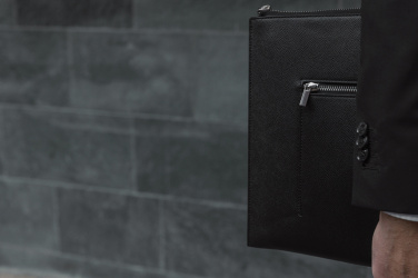 Logotrade profilprodukter bild: VINGA Bermond RCS 16" laptopfodral