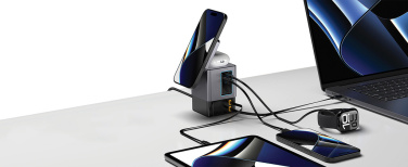 Logotrade profilprodukter bild: Urban Vitamin Sacramento 105WGAN laddare med utdragbara kabl