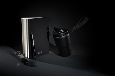 Logotrade reklamprodukter bild: Swiss Peak RCS-certifierat lyxgåvoset med termosmugg