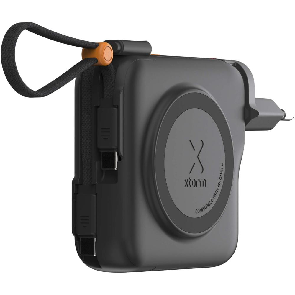 Logotrade profilprodukter bild: Xtorm TravelPro 30 W 3-i-1-reseladdare på 10 000 mAh